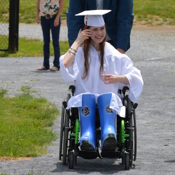 *LIVE SHOW ITEM* - Picture 3 of 6